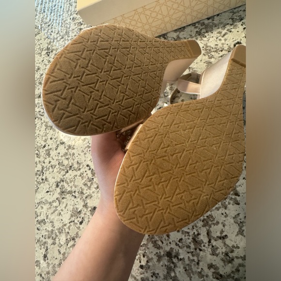 🌟Badgley Mischka Sandals 🌟Like new 🆕 - Picture 8 of 17